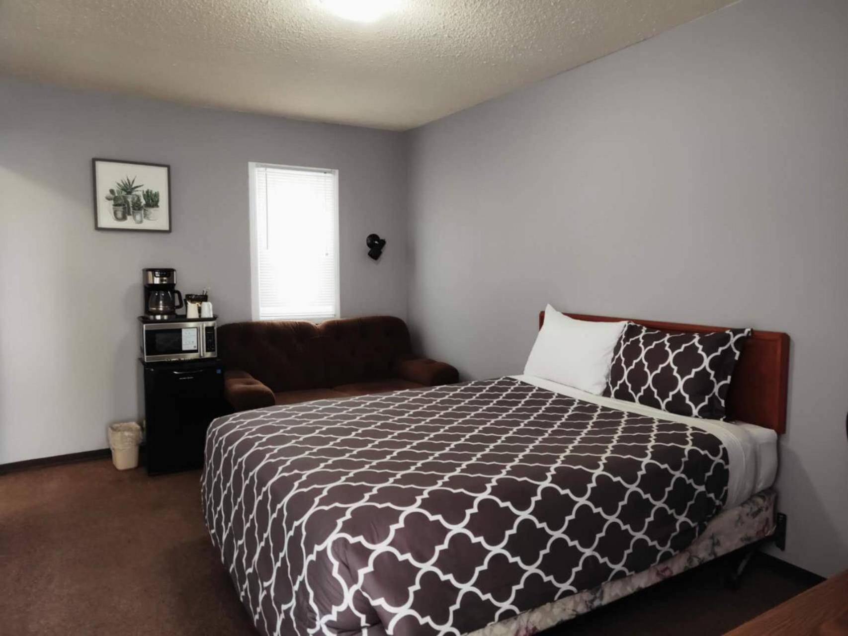 Melsask Motel Melville Dış mekan fotoğraf
