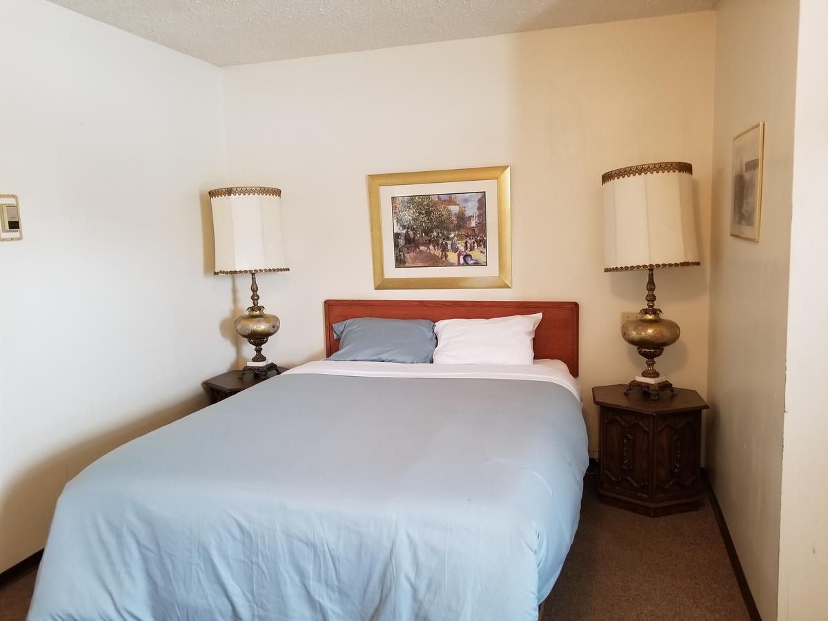 Melsask Motel Melville Dış mekan fotoğraf