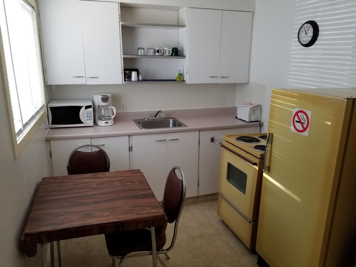 Melsask Motel Melville Dış mekan fotoğraf